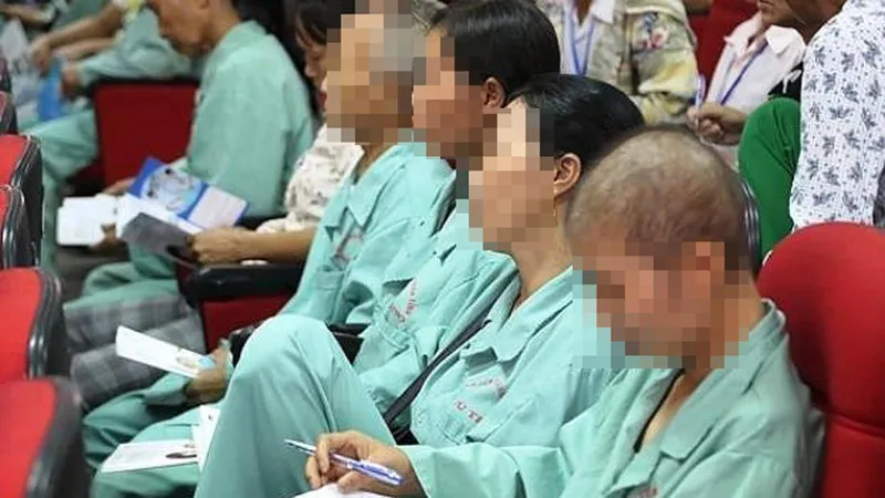 Thiếu thuốc ung thư - giải quyết thế nào?