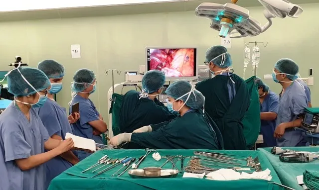 Bệnh nhân ung thư phổi xuất viện sau 4 ngày nhờ kỹ thuật mới