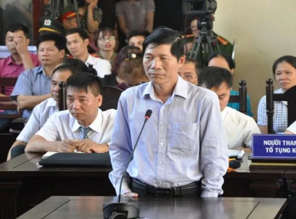 Lĩnh án tù, cựu Phó Giám đốc Bệnh viện tỉnh Hòa Bình bị khai trừ Đảng 