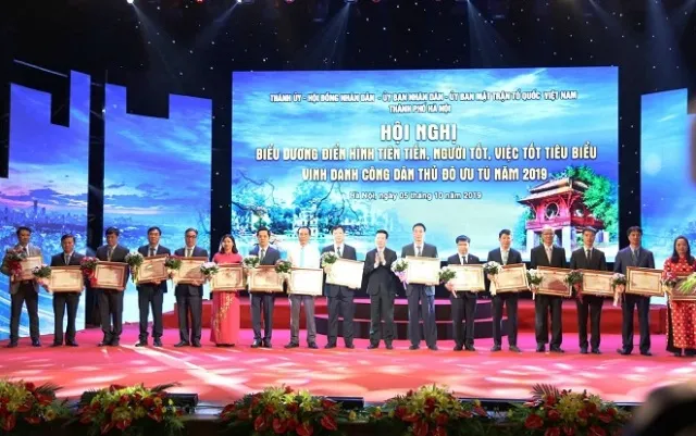 Vinh danh 10 công dân Thủ đô ưu tú năm 2019