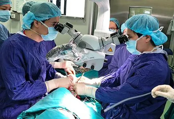 Tự cắt đứt “của quý” vì nghiện rượu