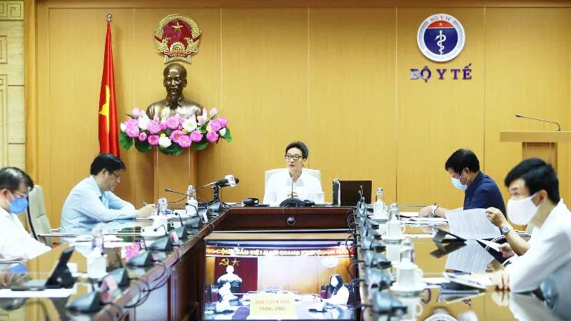 Đề xuất TPHCM ra khỏi nhóm nguy cơ cao, Hà Nội tiếp tục cách ly tới hết 30-4