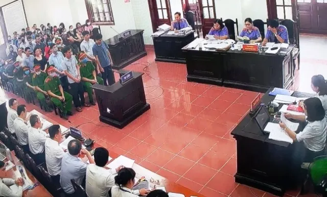 Xét xử vụ gian lận thi cử tại Hòa Bình: Cựu trưởng phòng an ninh kêu oan