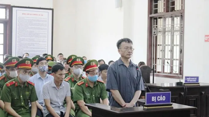 8 năm tù cho bị cáo chủ mưu trong vụ gian lận điểm thi ở Hòa Bình