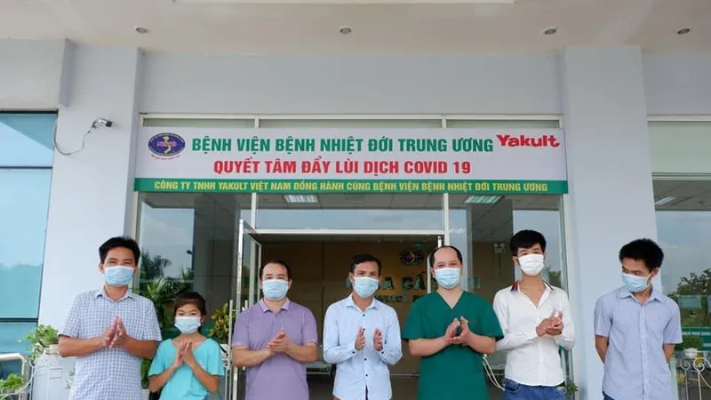 1 người đi chợ và 2 nhân viên y tế ở Đà Nẵng mắc Covid-19