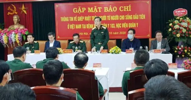 Lần đầu tiên thực hiện 2 ca ghép ruột từ người cho còn sống