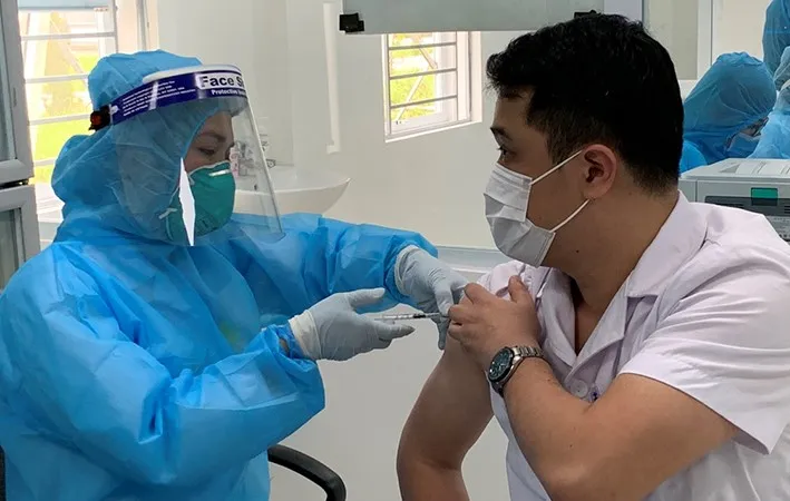 Bí thư, Chủ tịch tỉnh, thành phố chịu trách nhiệm trước Thủ tướng nếu tiến độ tiêm vaccine Covid-19 chậm
