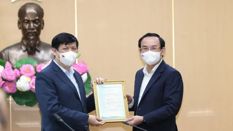 Bí thư Thành ủy TPHCM Nguyễn Văn Nên: Sự hy sinh, đóng góp của ngành y tế với TPHCM rất to lớn