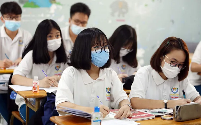 Thứ 2 tuần tới (6-12), học sinh THPT Hà Nội trở lại trường học