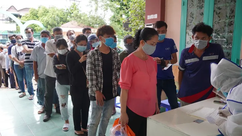 Cả nước thêm 178.109 ca mắc Covid-19 và 76 ca tử vong