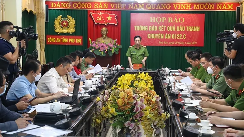 Khởi tố một nữ phóng viên truyền hình có hành vi “Cưỡng đoạt tài sản”