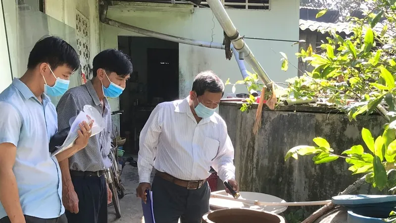 Dịch sốt xuất huyết tăng mạnh, Bộ Y tế kêu gọi người dân dành 10 phút/tuần diệt bọ gậy, lăng quăng