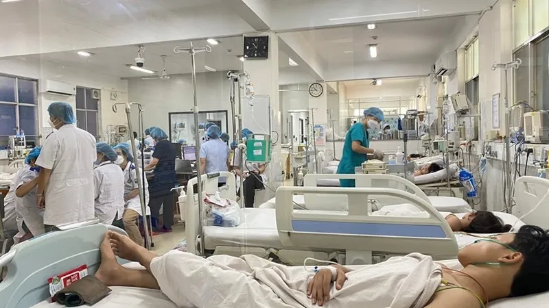 Hàng ngàn túi thuốc điều trị sốt xuất huyết phải hủy bỏ trong khi nhiều nơi thiếu thuốc