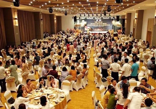 Ủy ban kiểm tra vào cuộc vụ nguyên Giám đốc CDC Quảng Ninh dự nhiều tiệc xa hoa trước khi nghỉ hưu