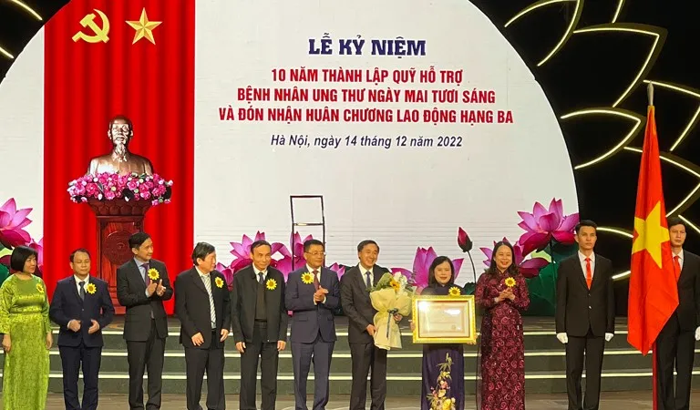 Hàng vạn bệnh nhân ung thư được tiếp thêm nghị lực và hy vọng