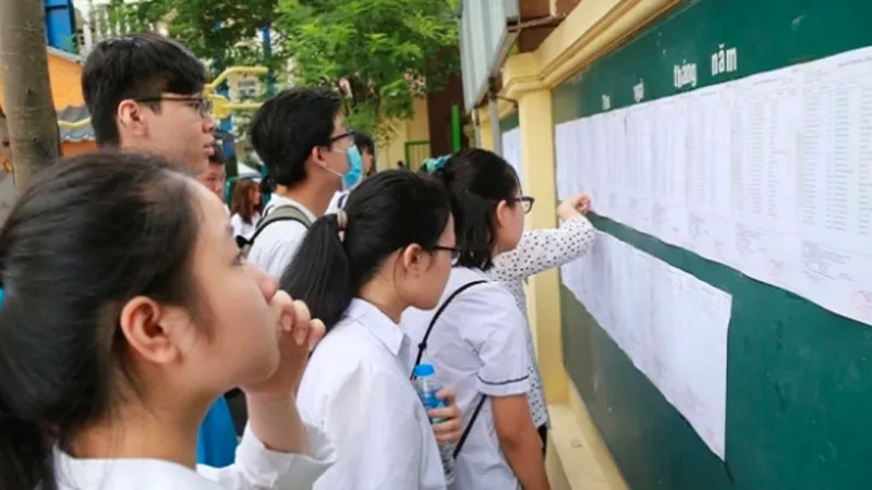 Xóa khỏi danh sách trúng tuyển vào lớp 10 nếu không xác nhận nhập học