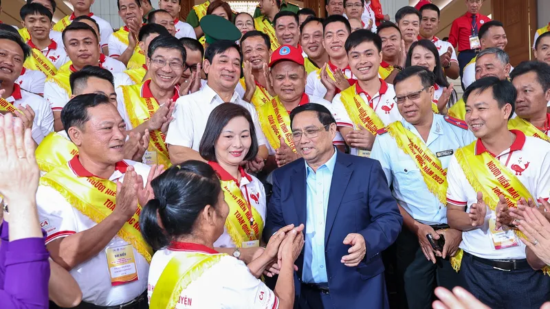 Tôn vinh 100 người hiến máu tiêu biểu toàn quốc, nhân lên nghĩa cử cao đẹp