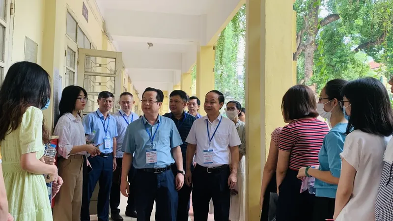 Hà Nội: Gần 2.000 người dự thi tuyển viên chức giáo dục 