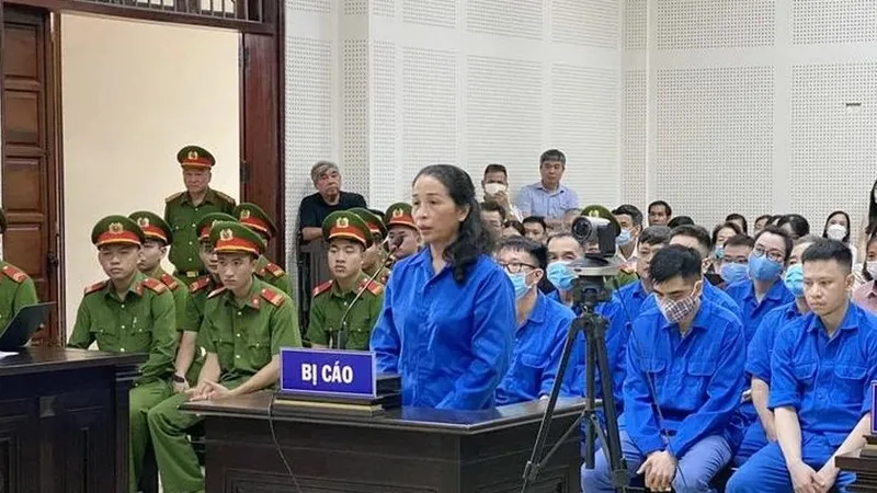 Xét xử cựu Giám đốc Sở GD-ĐT tỉnh Quảng Ninh và đồng phạm gây thiệt hại hơn 80 tỷ đồng