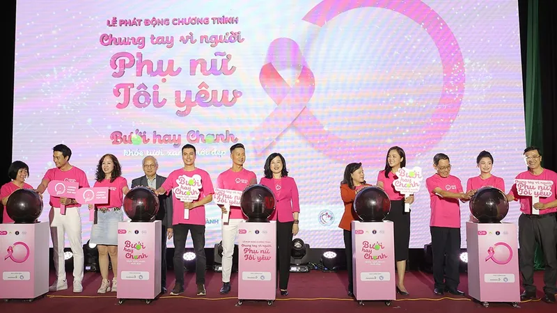 Mỗi năm có hơn 21.500 ca mắc ung thư vú, Bộ trưởng Bộ Y tế kêu gọi phụ nữ tầm soát sớm
