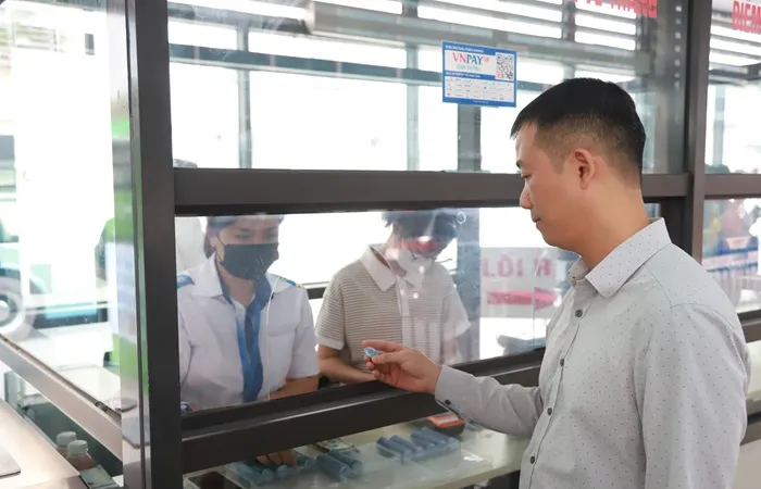 Hà Nội triển khai thí điểm hệ thống vé điện tử trên nhiều tuyến xe buýt 