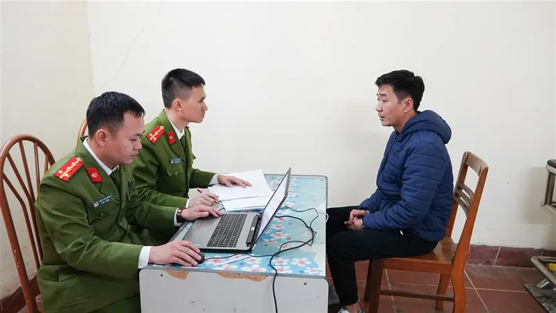 Khởi tố 3 thành viên nhóm TEAM GTVM26 lừa đảo, can thiệp hoạt động của cảnh sát giao thông 