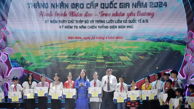 Phát động Tháng Nhân đạo 2024 với chủ đề “Hành trình nhân đạo - Trao nhận yêu thương”