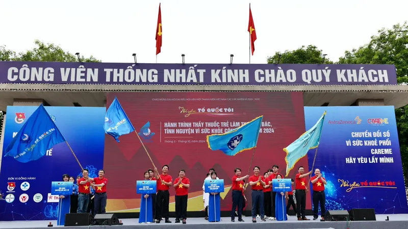 Hàng chục ngàn Thầy thuốc trẻ ra quân khám chữa bệnh tình nguyện vì Việt Nam khỏe mạnh hơn