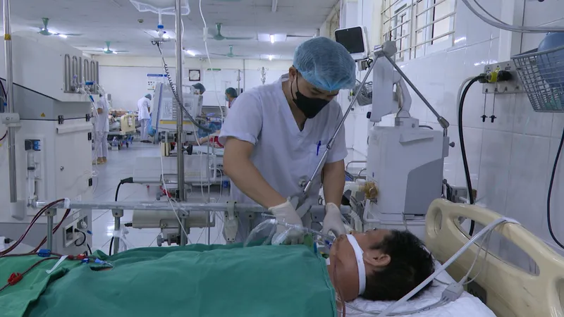 Người đàn ông nguy kịch vì ăn thịt heo nhà bị chết