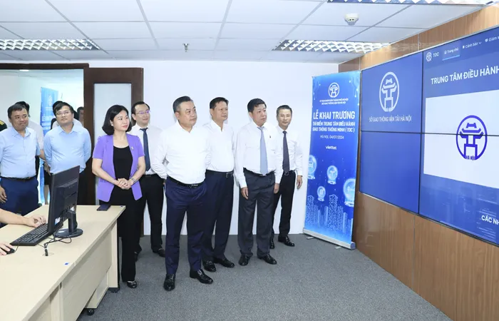 Hà Nội: Khai trương thí điểm Trung tâm điều hành giao thông thông minh