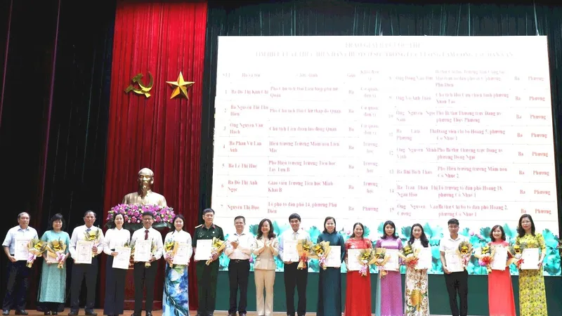 Hà Nội thi tìm hiểu “Luật Thực hiện dân chủ ở cơ sở” cho công dân từ 18 tuổi trở lên