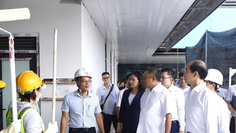 Hoàn thiện và vận hành thử nghiệm Bệnh viện Nhi Hà Nội trước ngày 15-9
