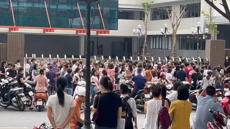 Ngày mai, “chốt” phương án giải quyết việc bức xúc ở Trường Tiểu học Tây Mỗ 3