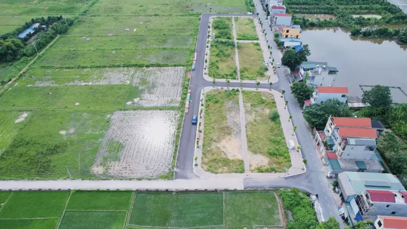 Giá nhà đất “trên trời” và giấc mơ an cư càng xa vời! 