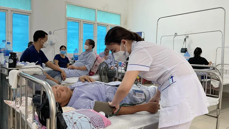 Bộ Y tế yêu cầu các bệnh viện lắng nghe, cầu thị với người bệnh