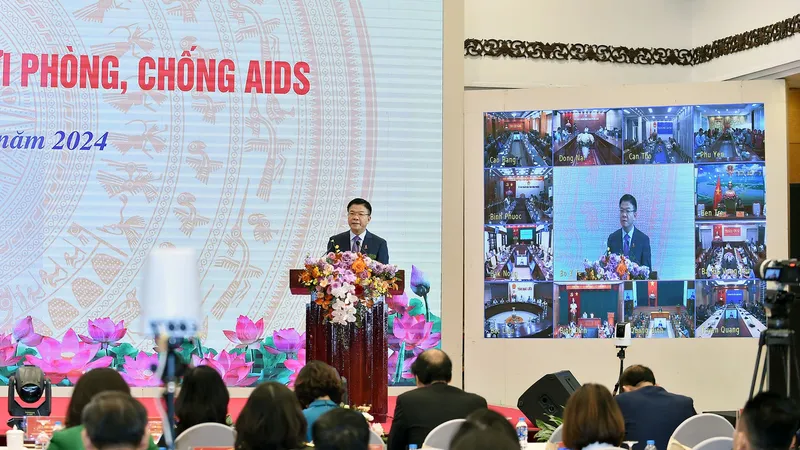 Huy động y tế tư nhân tham gia điều trị HIV/AIDS 