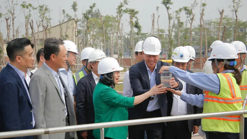 Hà Nội nỗ lực hoàn thành dự án dùng nước sông Hồng cải tạo sông Tô Lịch