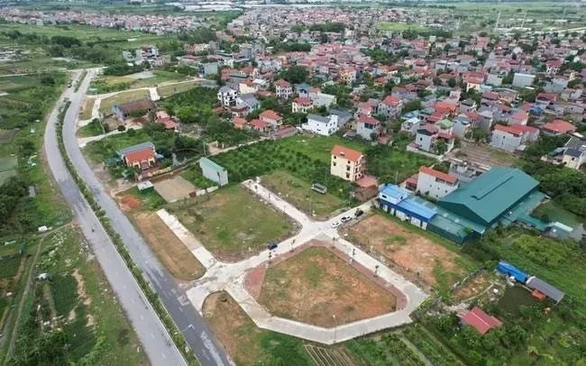 Không để xảy ra tình trạng tranh thủ, lợi dụng sắp xếp để lấn chiếm đất công, xây dựng trái phép