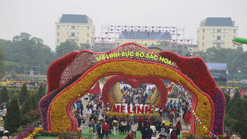 Rực rỡ Festival hoa Mê Linh - lễ hội hoa lớn nhất miền Bắc