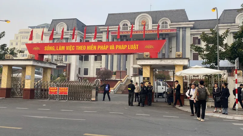 An ninh được thắt chặt tại phiên tòa xử ông Lưu Bình Nhưỡng, Lê Thanh Vân 