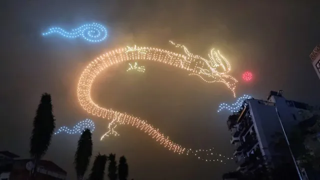Hà Nội quyết định dừng trình diễn drone trong chương trình nghệ thuật “Rực rỡ Thăng Long 2025” 