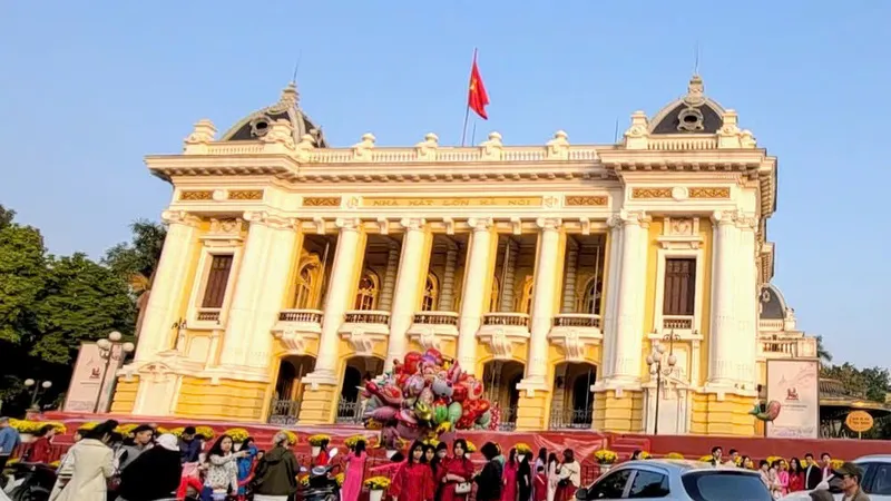 Hà Nội đón Tết Ất Tỵ 2025 vui tươi, an toàn