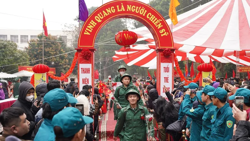 Hà Nội có 1.740 công dân viết đơn tình nguyện nhập ngũ 