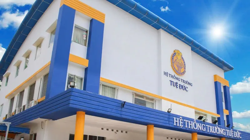 Làm rõ vụ việc nhiều học sinh Trường Tiểu học - THCS Tuệ Đức nghi bị ngộ độc