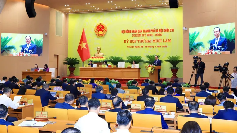 Hà Nội phấn đấu tăng trưởng từ 8% trở lên trong điều kiện bộ máy chính quyền địa phương 2 cấp