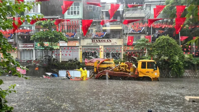Hà Nội chuẩn bị phương án ứng phó với siêu bão Ragasa theo kịch bản xấu nhất