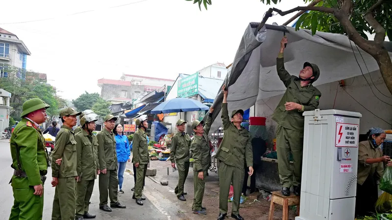 Hà Nội đồng loạt ra quân lập lại trật tự vỉa hè, lòng đường