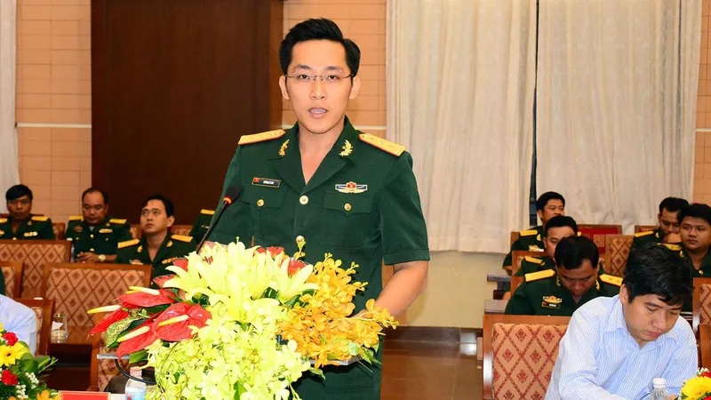 Dạ hội thanh niên "Chung dòng Mê Kông - Nghĩa tình sâu nặng" là hoạt động giao lưu thường niên giữa sĩ quan, chiến sĩ trẻ Bộ Tư lệnh TPHCM (Quân khu 7) và Quân đội Hoàng gia Campuchia 