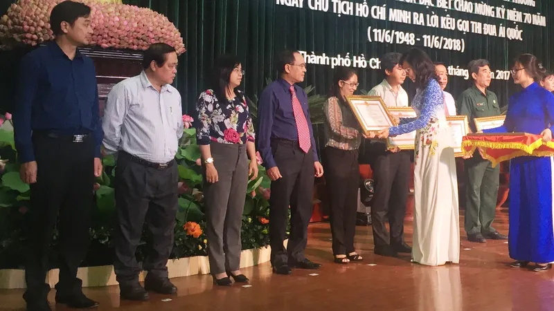 Luật Thi đua, Khen thưởng “quên” đối tượng ngoài nhà nước