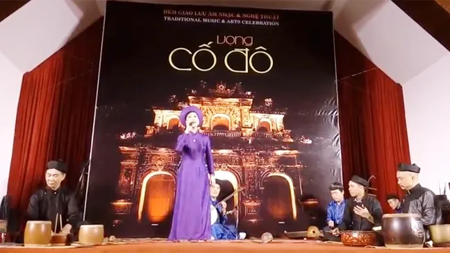 VIDEO: Thể nghiệm nhạc Trịnh trên làn điệu ca Huế